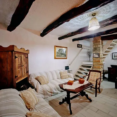 Nyaraló Casa Sa Domo De Nonna Nel Castello