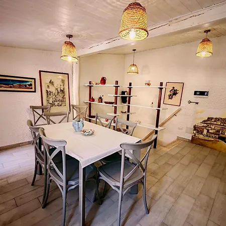 Casa Sa Domo De Nonna Nel Castello Nyaraló