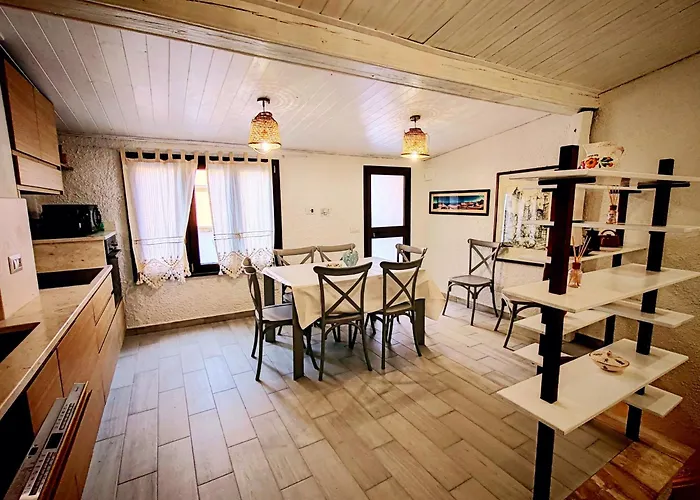 Casa Sa Domo De Nonna Nel Castello * Кастельсардо