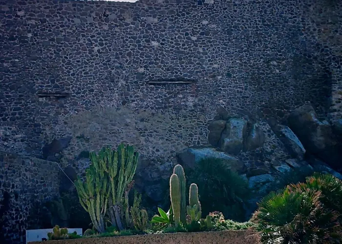 Casa Sa Domo De Nonna Nel Castello Кастельсардо